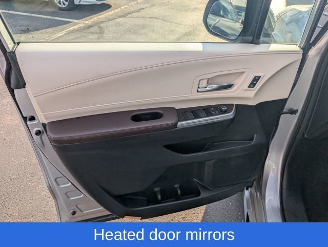 2021 Toyota Sienna Platinum 7 Passenger