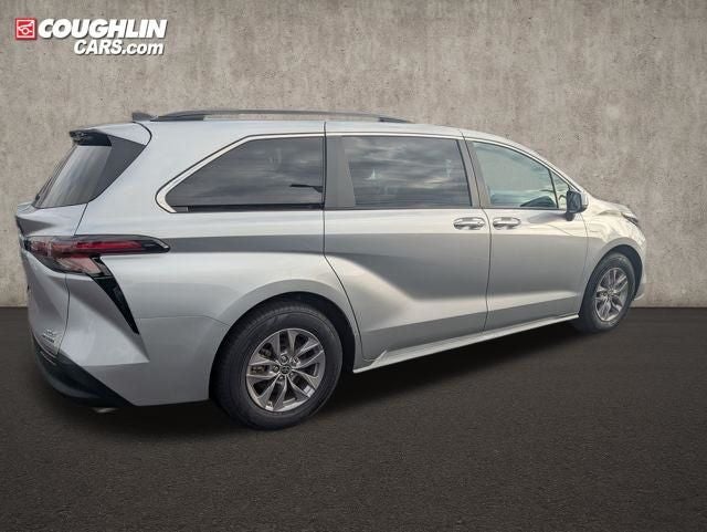 2024 Toyota Sienna XLE 7 Passenger