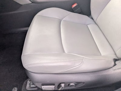 2023 Toyota Venza XLE