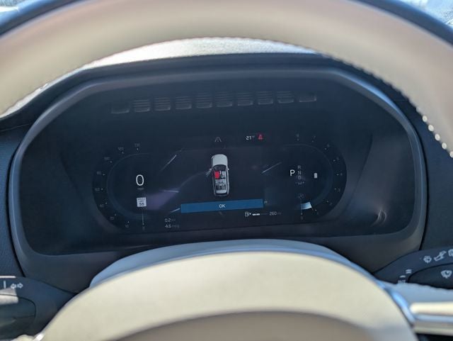 2023 Volvo XC90 B5 Plus