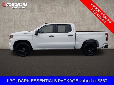 2023 Chevrolet Silverado 1500 4WD Crew Cab 147" Custom