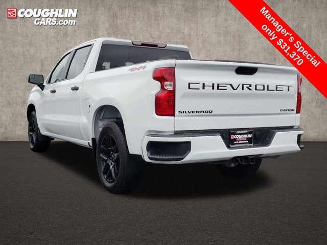 2023 Chevrolet Silverado 1500 4WD Crew Cab 147" Custom