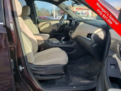 2023 Chevrolet Traverse LT Cloth