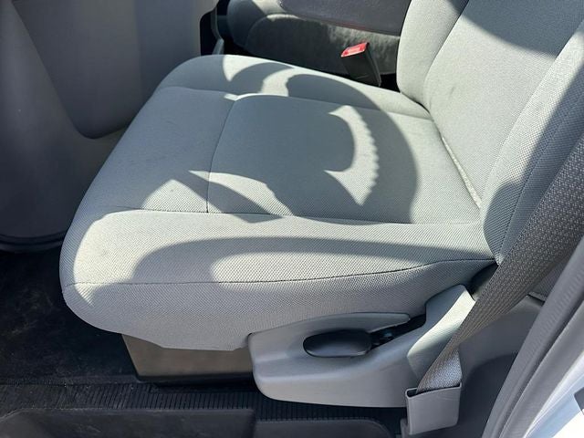 2024 Ford E-Series Cutaway Base