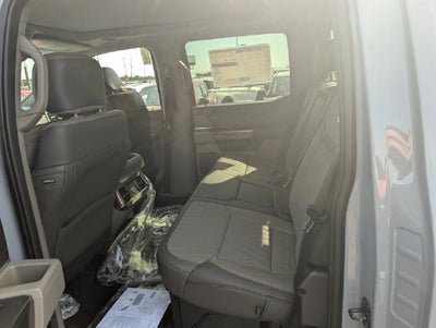 2027 Ford F-350SD Platinum