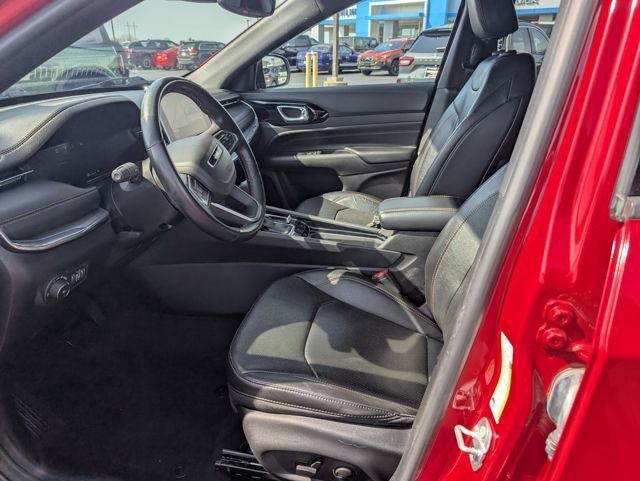 2022 Jeep Compass Base