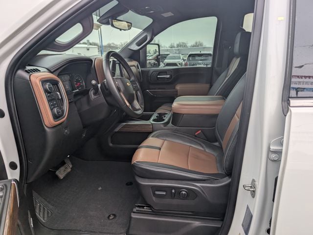 2023 Chevrolet Silverado 3500HD High Country