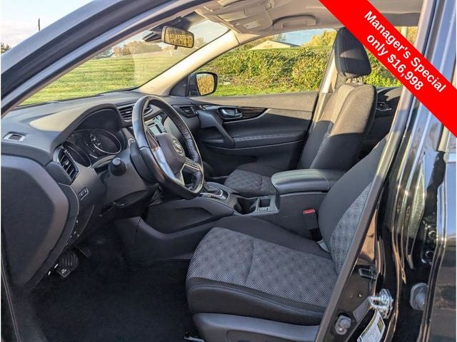 2021 Nissan Rogue Sport SV