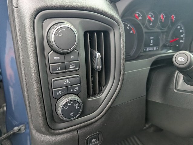 2024 Chevrolet Silverado 1500 4WD Crew Cab 147" Custom