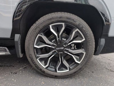 2024 GMC Sierra EV Denali Edition 1