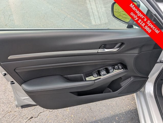 2021 Nissan Altima 2.5 SV