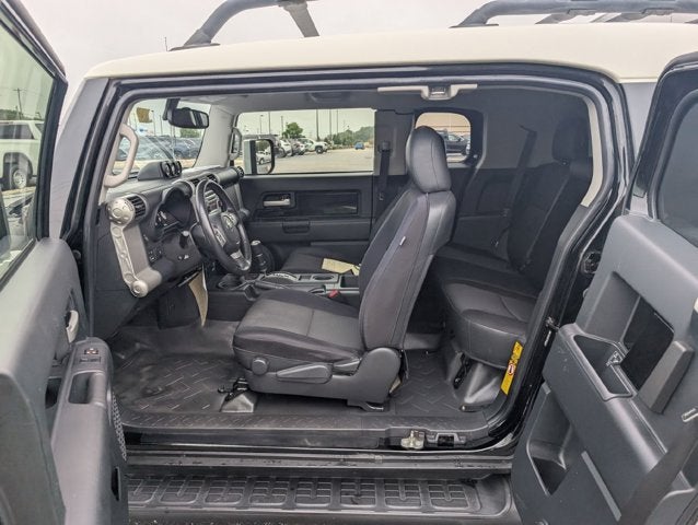 2014 Toyota FJ Cruiser Base