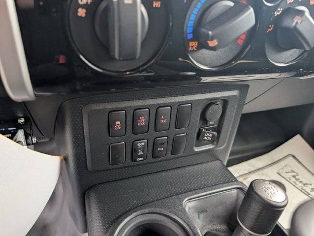 2014 Toyota FJ Cruiser Base
