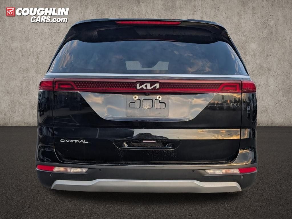 2024 Kia Carnival LX