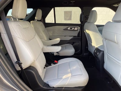 2027 Ford Explorer Platinum