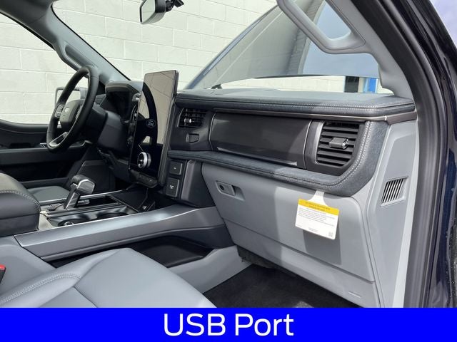 2025 Ford F-150 Lightning Flash