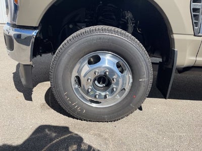 2027 Ford F-350SD Lariat DRW