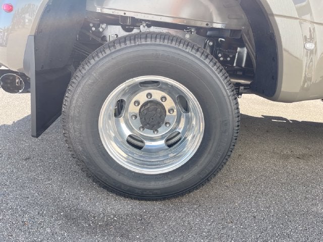 2027 Ford F-350SD Lariat DRW