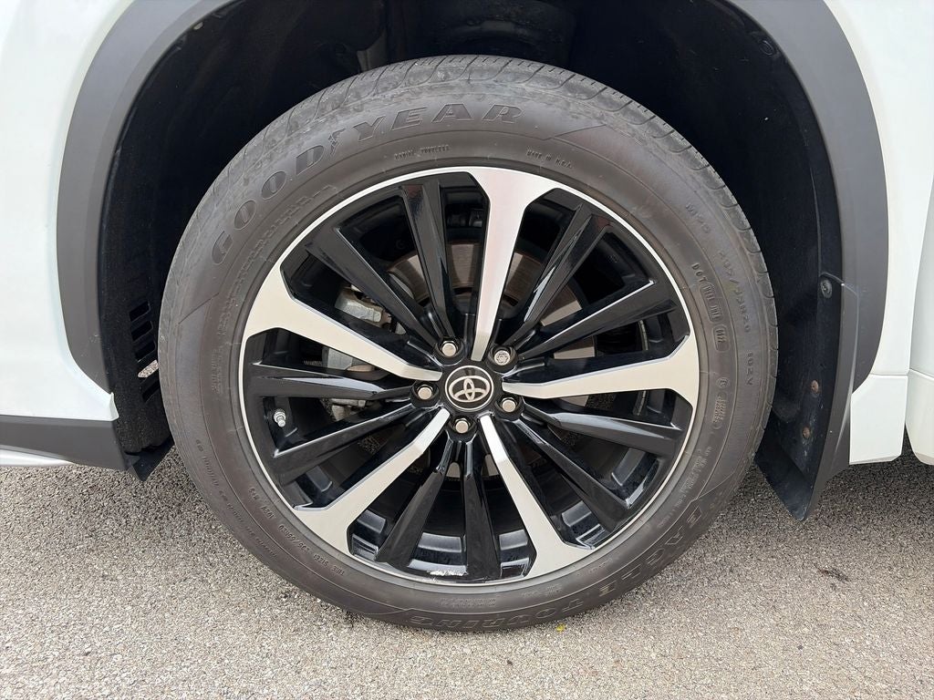 2022 Toyota Highlander XSE
