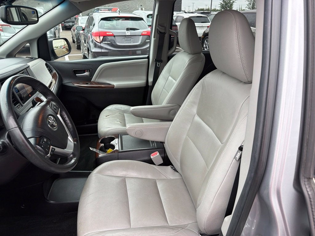 2015 Toyota Sienna Limited Premium 7 Passenger