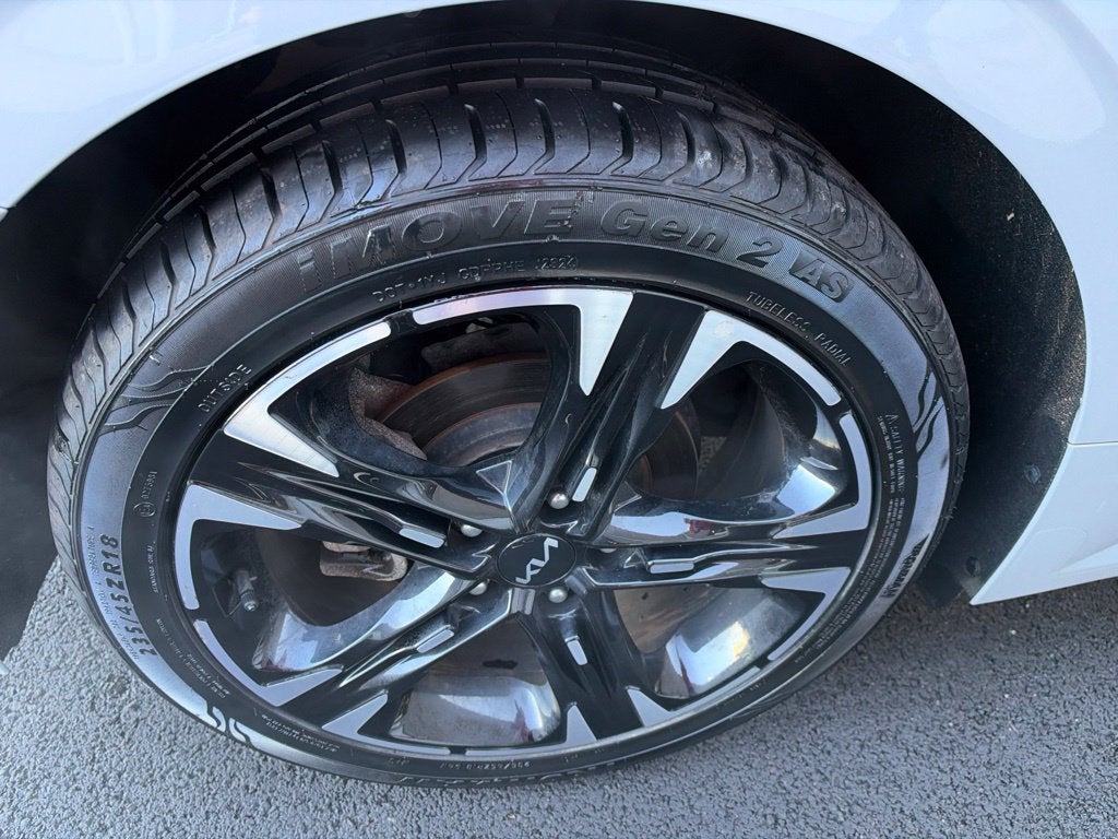 2024 Kia K5 GT-Line