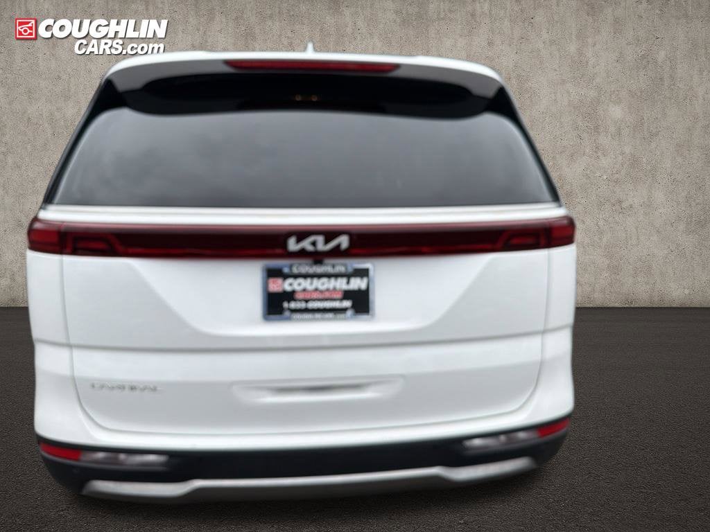 2024 Kia Carnival SX