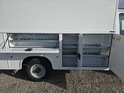 2025 Ford Super Duty E-350 Base Cutaway
