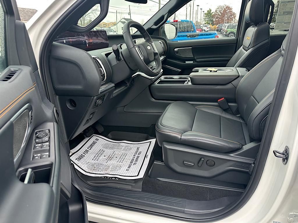 2025 Ford Expedition Tremor 4WD