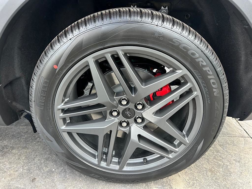 2026 Ford Explorer ST 4WD