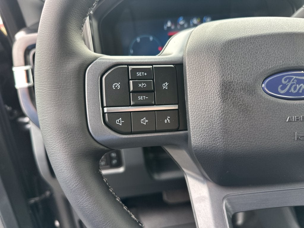 2027 Ford F-350SD Lariat