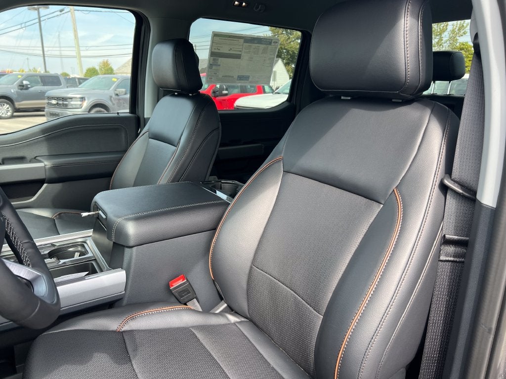 2027 Ford F-350SD Lariat