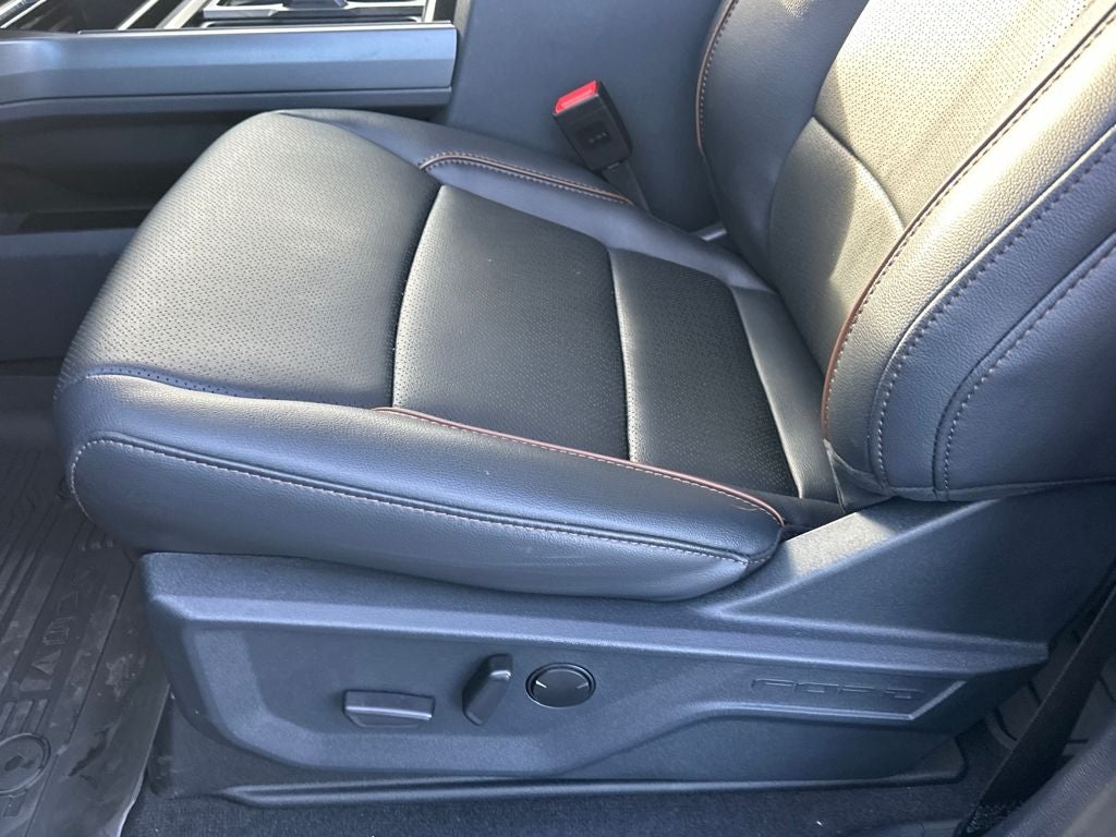 2026 Ford F-350SD Lariat FX4