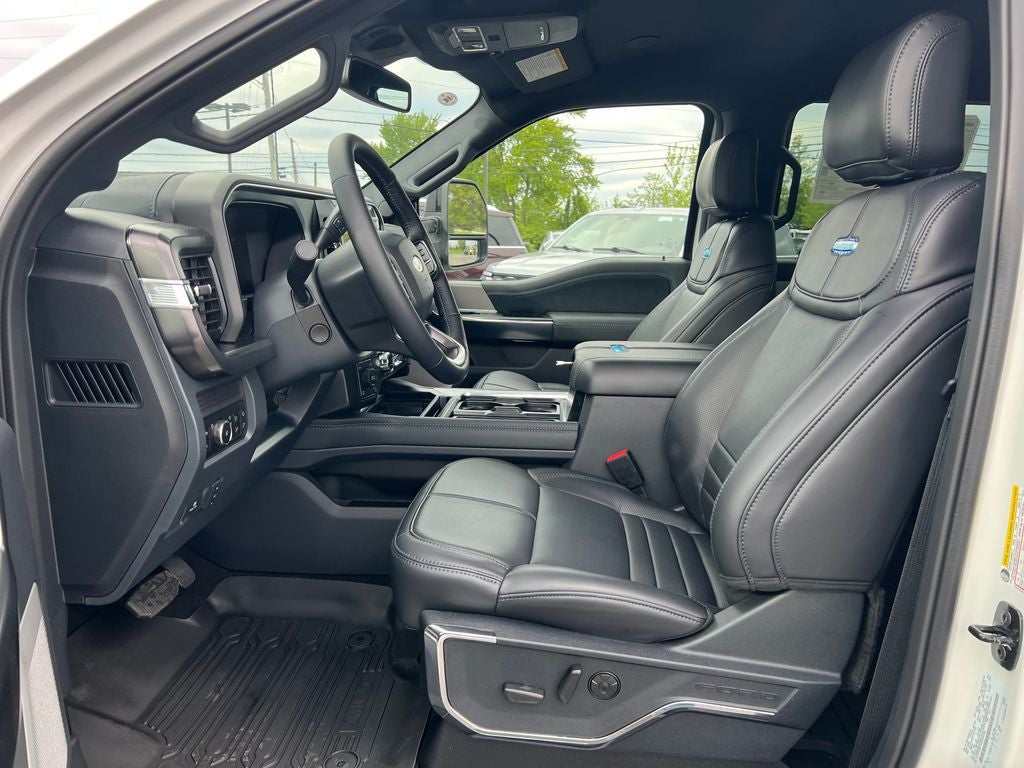 2026 Ford F-350SD Platinum
