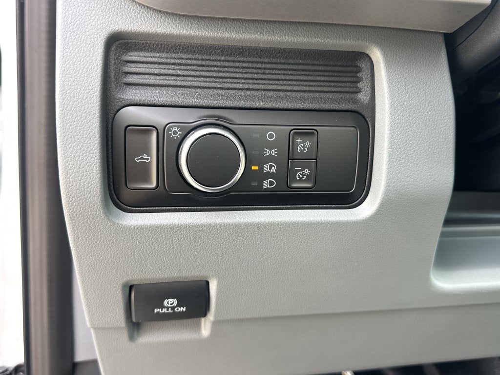 2027 Ford F-250SD XL