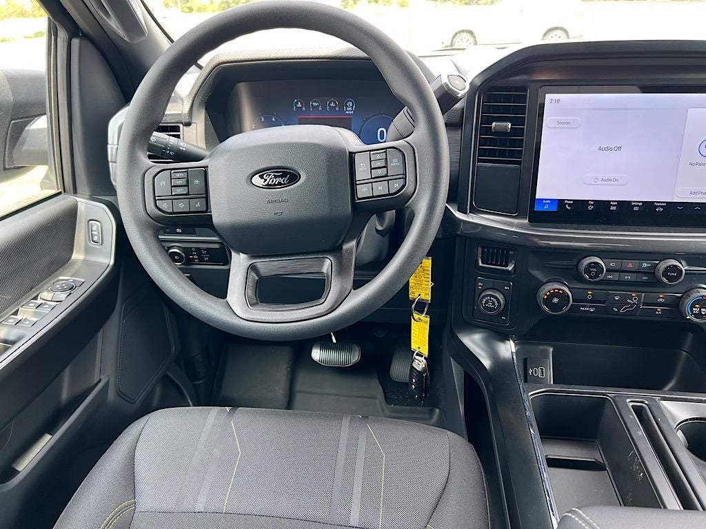 2025 Ford F-150 STX 4X4