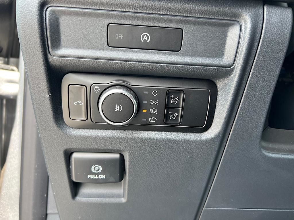 2025 Ford F-150 STX 4X4