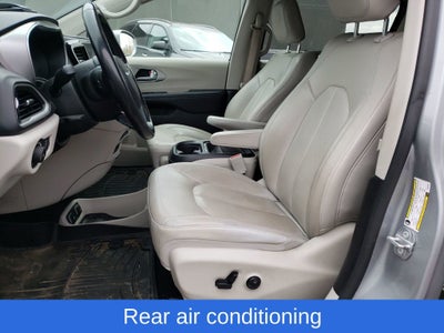 2019 Chrysler Pacifica Hybrid Touring L