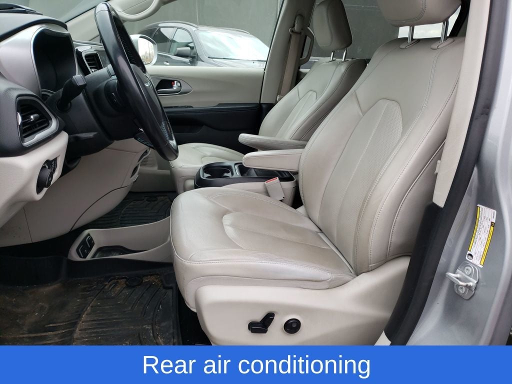 2019 Chrysler Pacifica Hybrid Touring L