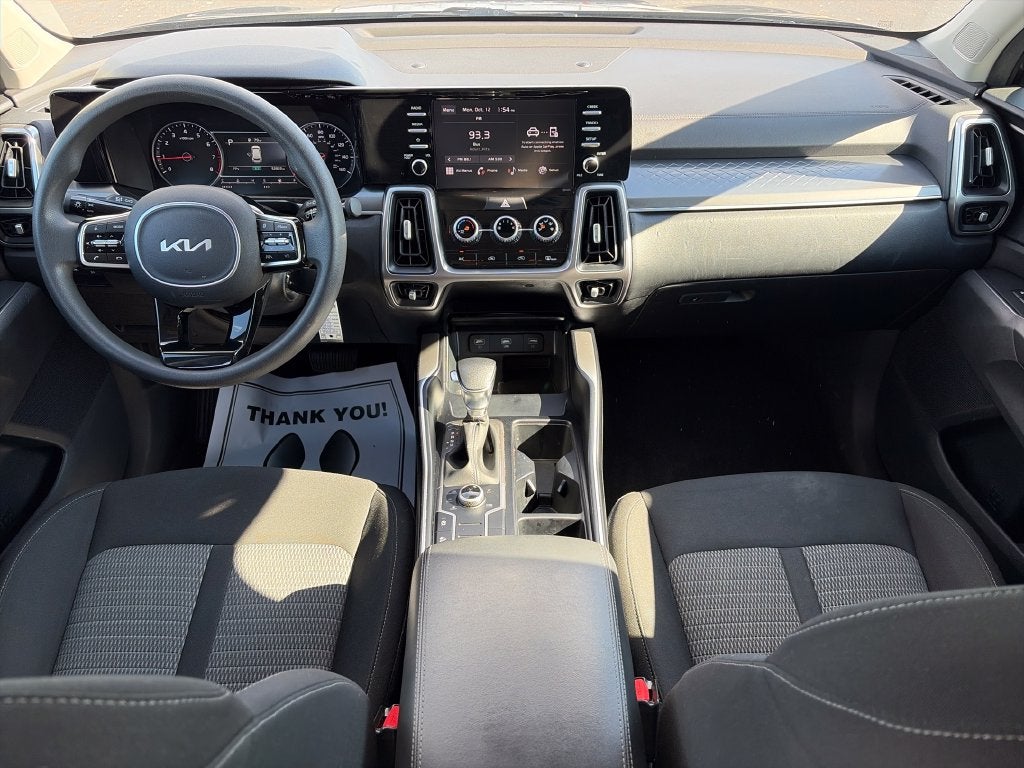 2023 Kia Sorento LX