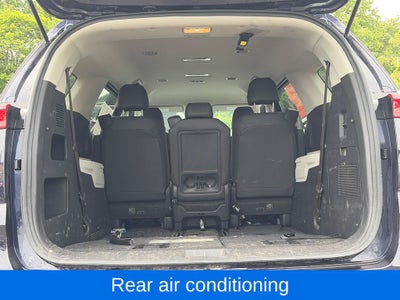 2024 Kia Carnival LX
