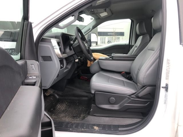 2024 Ford F-600SD XL