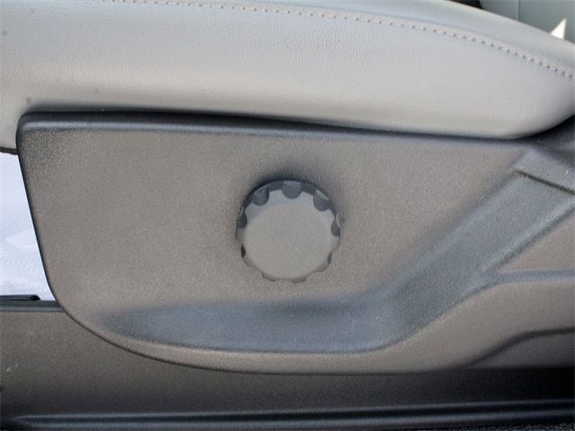 2024 Ford F-600SD XL