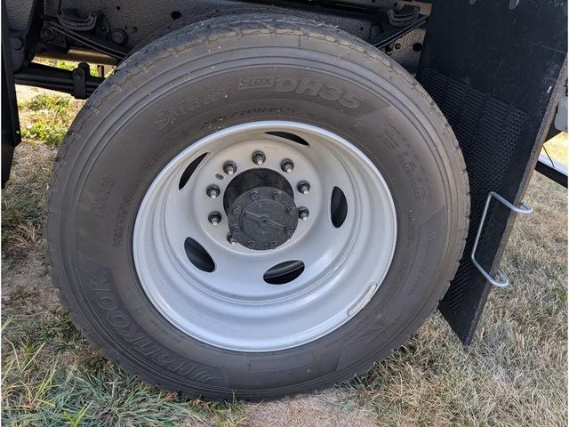 2025 Ford F-600SD XL