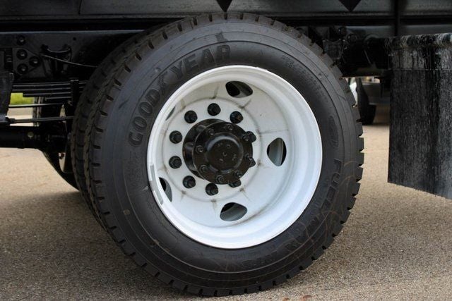 2024 Ford F-750SD Base