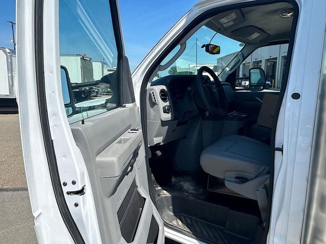 2025 Ford E-350SD Base Cutaway