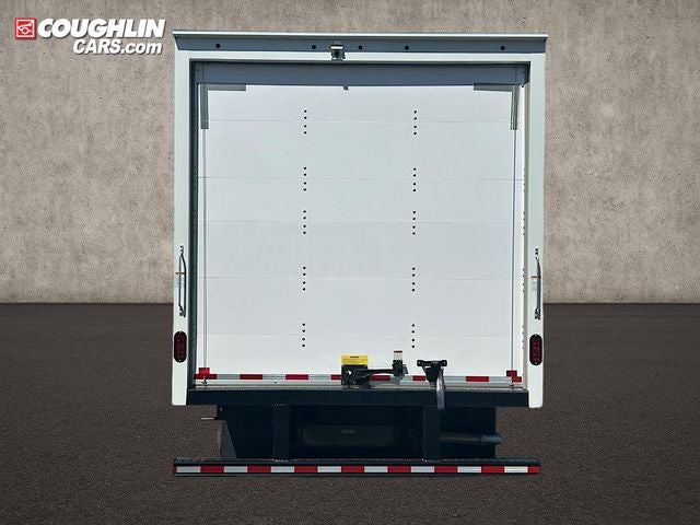 2025 Ford E-350SD Base Cutaway