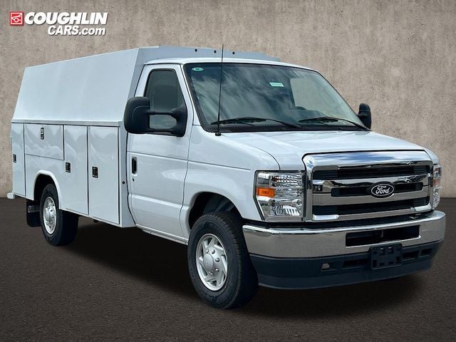 2026 Ford E-350SD Base Cutaway