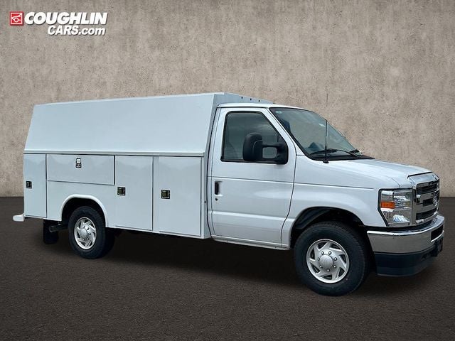 2026 Ford E-350SD Base Cutaway