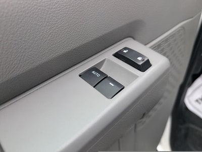 2025 Ford E-350SD Base Cutaway