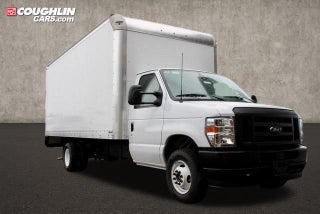 2025 Ford E-450SD Base